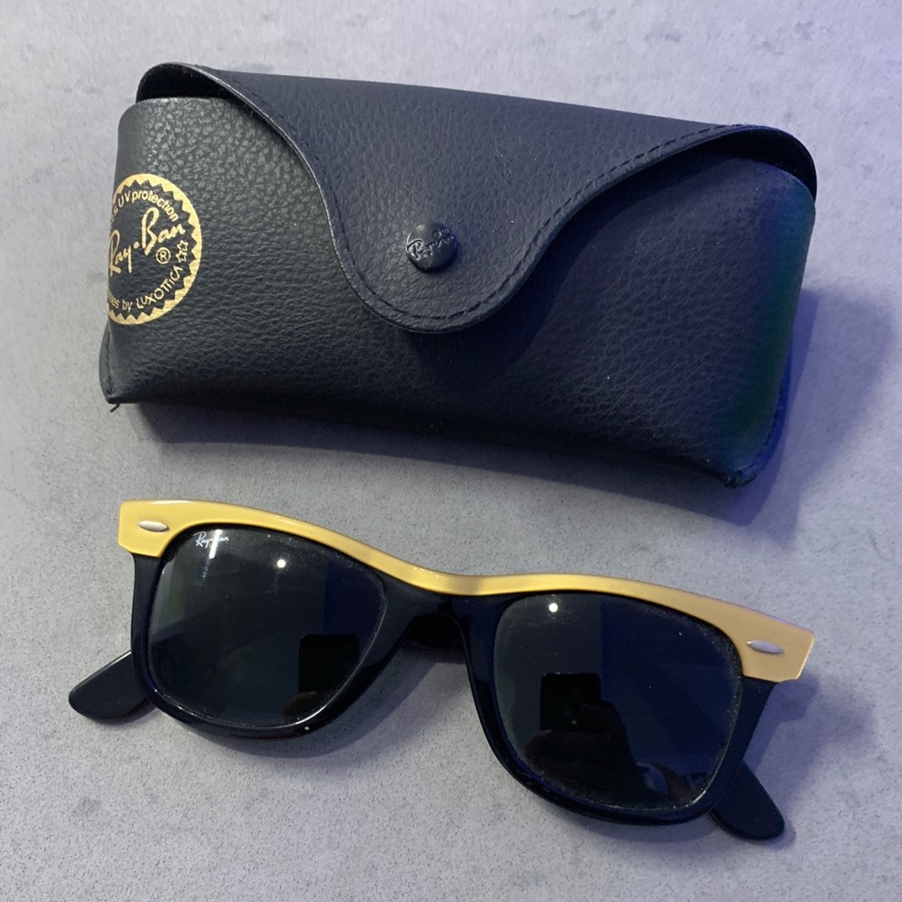 Ray ban black and gold wayfarer